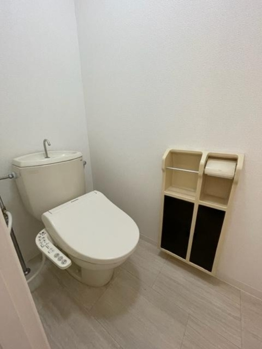 グランディール庚午北 B棟のトイレ|温水洗浄暖房便座