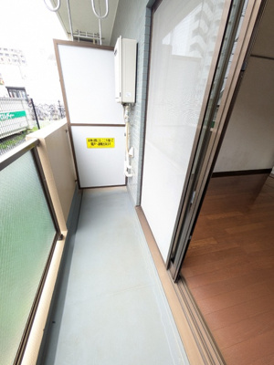 外に洗濯物が干せます