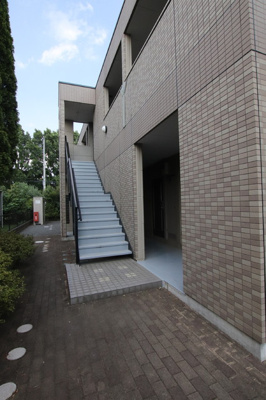 住まう人を迎え入れるエントランス！