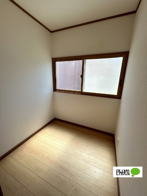 岩渕下生駒貸家A棟のその他
