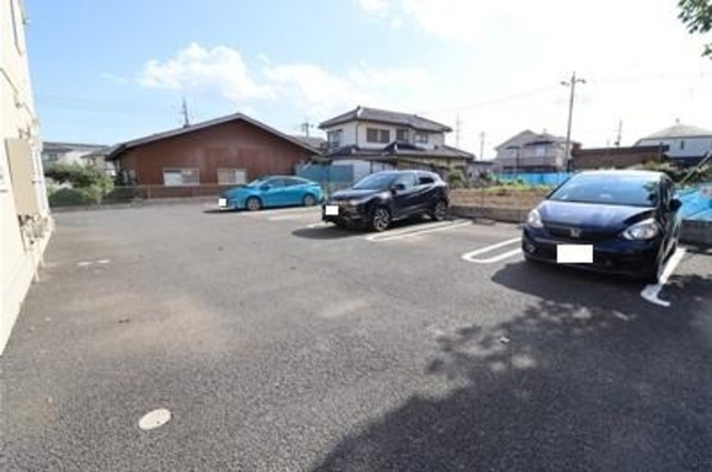 リベーラコート関根の駐車場|駐車場