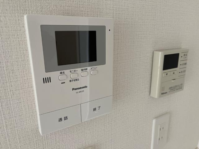 ヒューマックス中冨居の内装|カメラ付インターホン