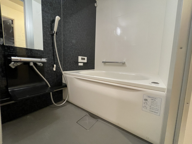 D-room曾和の浴室