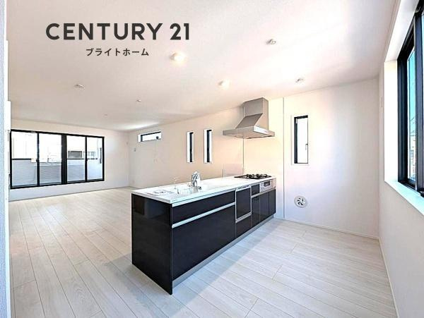 横浜市西区元久保町の新築一戸建の外観：施工例|同じ施工会社が建築した施工例です。