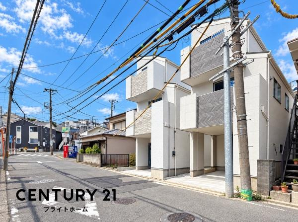 横浜市西区元久保町の新築一戸建の前面道路含む現地写真|周辺物件、周辺環境も合わせてご案内可能です！
お気軽にお問い合わせください。