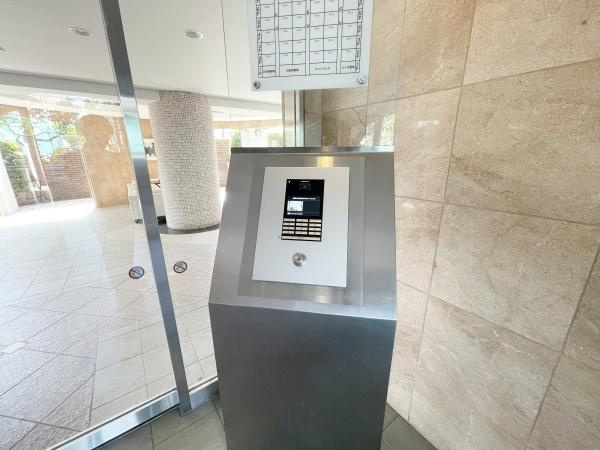 エクストール世田谷千歳のその他共用部分|オートロックで防犯体制もばっちりです