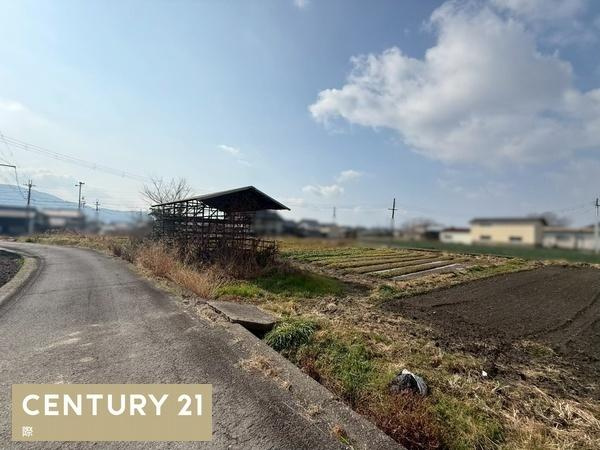 紀の川市南勢田　土地の前面道路含む現地写真