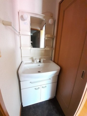 ベルネージュ・Ｙの洗面所