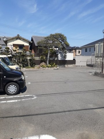 アビタシオン北町の駐車場