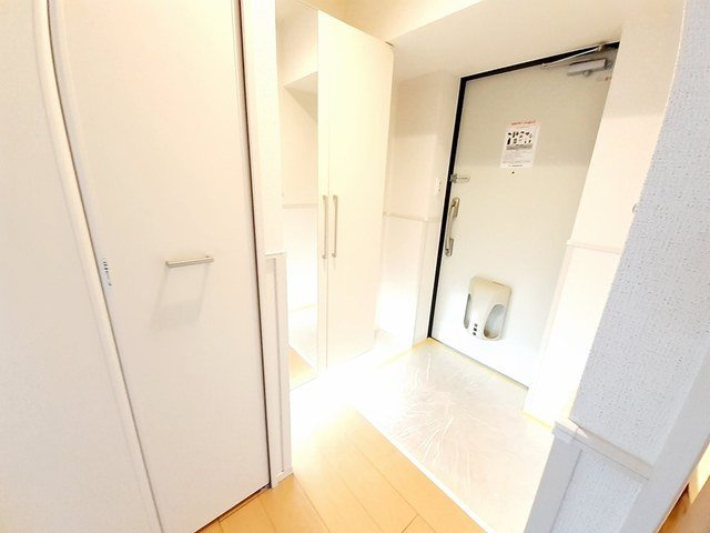 グランコート山鼻の玄関