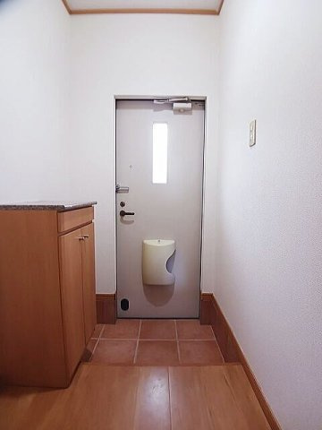 ウランタン壱番館の玄関|シンプルで使いやすい玄関です