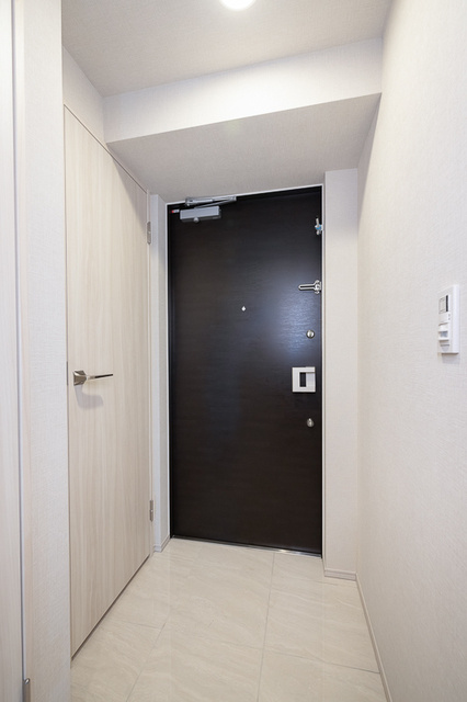 スカイグランデ津田沼の玄関|※写真は同タイプ住戸です。