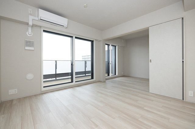 スカイグランデ津田沼の居間・リビング|※写真は同タイプ住戸です。