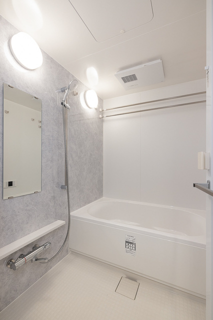 スカイグランデ津田沼の浴室|※写真は同タイプ住戸です。