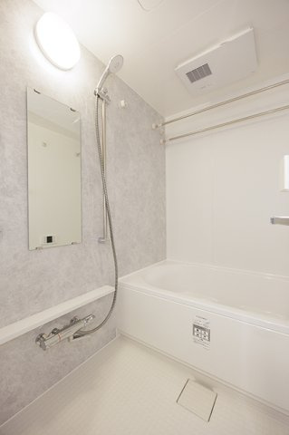 スカイグランデ津田沼の浴室|※写真は同タイプ住戸です。