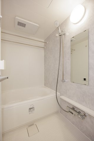スカイグランデ津田沼の浴室|※写真は同タイプ住戸です。
