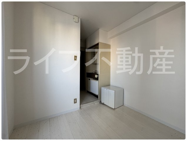 エアリーコート小阪の洋室|スタンダードな洋室です