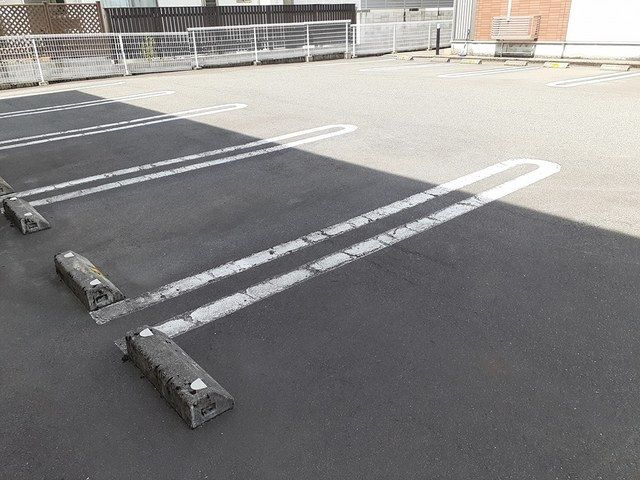 ヴィラ　サン　Ａの駐車場