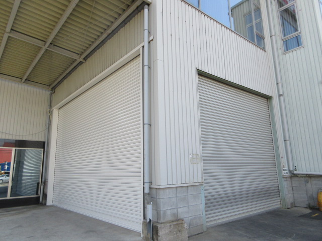 八尾市泉町１丁目の工場