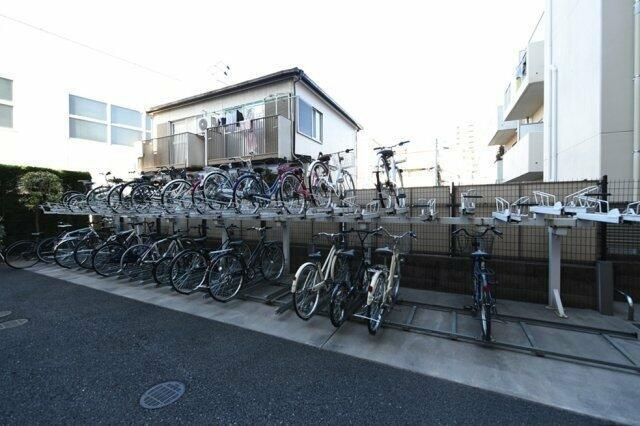 スカイコートパレス西巣鴨のその他|駐輪場 