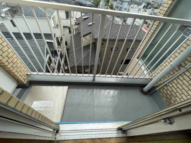 調布市多摩川３丁目の賃貸マンションのバルコニー|別部屋参考