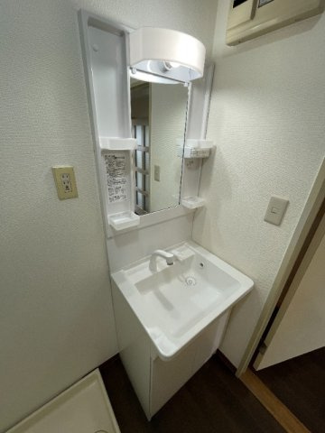 調布市多摩川３丁目の賃貸マンションの洗面所|別部屋参考