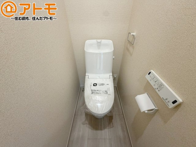 【トイレ】 | 葵区古庄三丁目6期　新築戸建　2号棟 | 毎日使うトイレだからこそ機能性を重視したいですよね！温水洗浄便座で快適な時間をお過ごしください♪