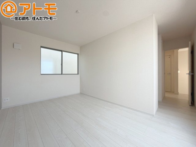 【寝室】 | 葵区古庄三丁目6期　新築戸建　2号棟 | 毎日すごす部屋の広さや陽当りも気になるポイントですね！現地で体感してみてください♪