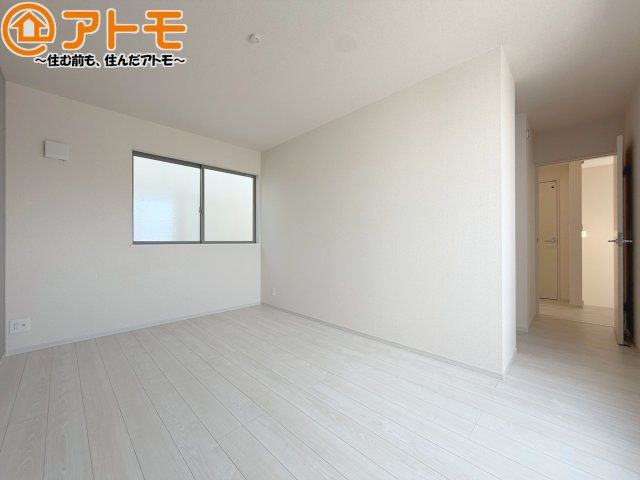 【寝室】 | 葵区古庄三丁目6期　新築戸建　2号棟 | 毎日すごす部屋の広さや陽当りも気になるポイントですね！現地で体感してみてください♪