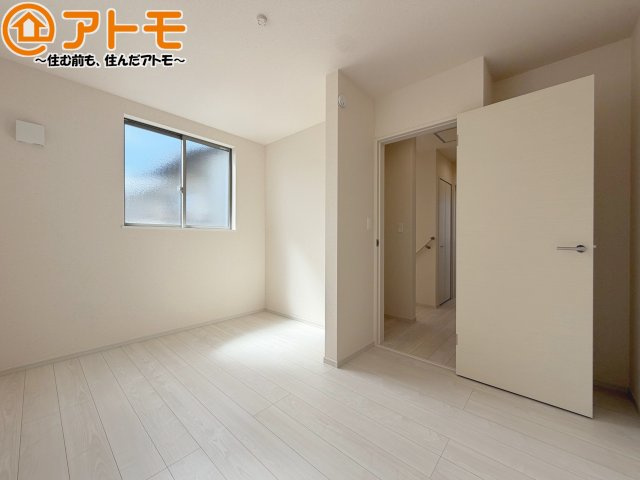 【子供部屋】 | 葵区古庄三丁目6期　新築戸建　2号棟 | お子様のお友達が遊びに来た時も、子供部屋があると楽しく過ごせますね♪