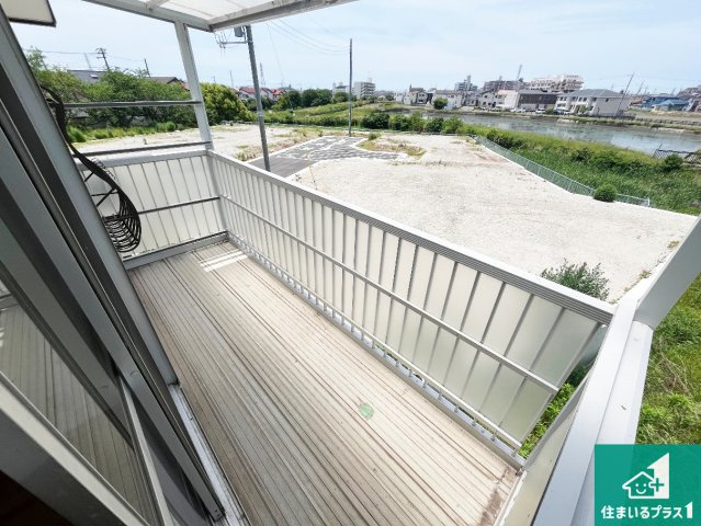 明石市二見町福里　中古一戸建てのバルコニー|日当たりのよいバルコニー！お部屋が開放的に！
