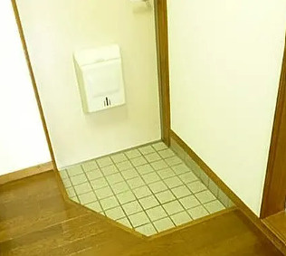 サニーコーポⅢの玄関