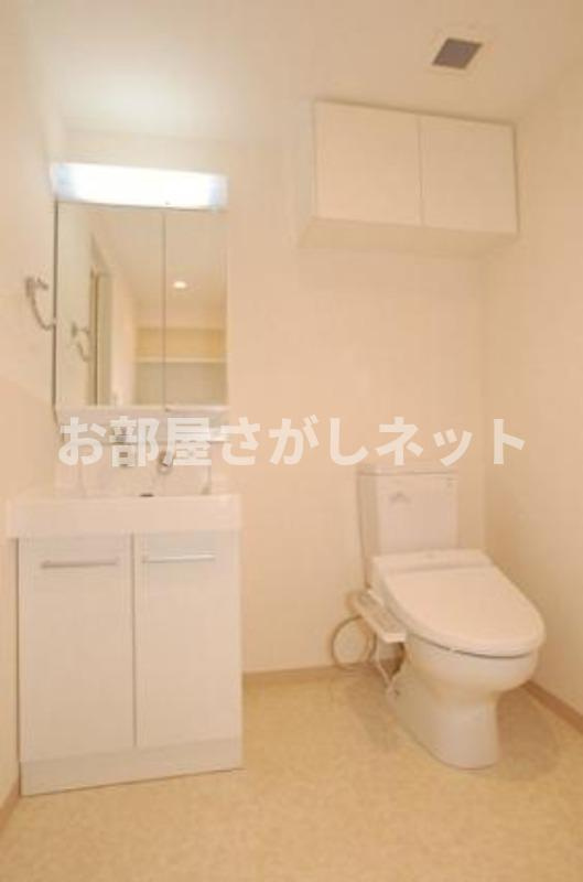 ステージファースト西巣鴨【おとり物件なし】#学生・社会人にオススメ！初期費用分割払いOK！のトイレ|サニタリールーム