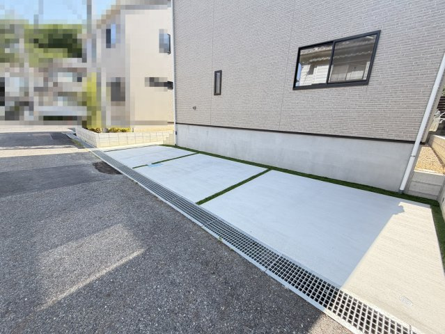 ◆収納充実３LDK◆駐車２台可◆南向きのインナーバルコニー◆大津市瀬田５丁目の駐車場|駐車場