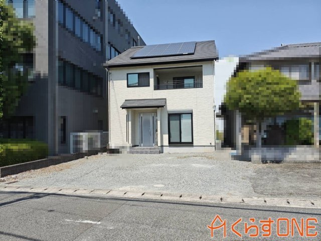 【外観】 | 築14年、室内キレイな二世帯住宅／姫路市保城