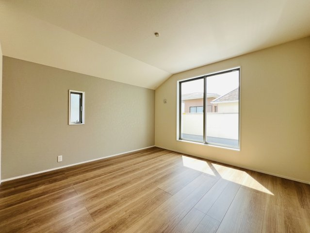 碧南市尾城町三丁目1番『仲介手数料無料』新築一戸建て・建売の洋室