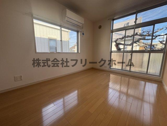 吉祥寺イーストの居間・リビング