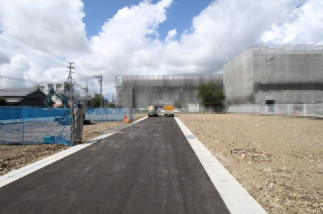 鴨部　建築条件付き　売土地　1号地（全8区画）の前面道路含む現地写真