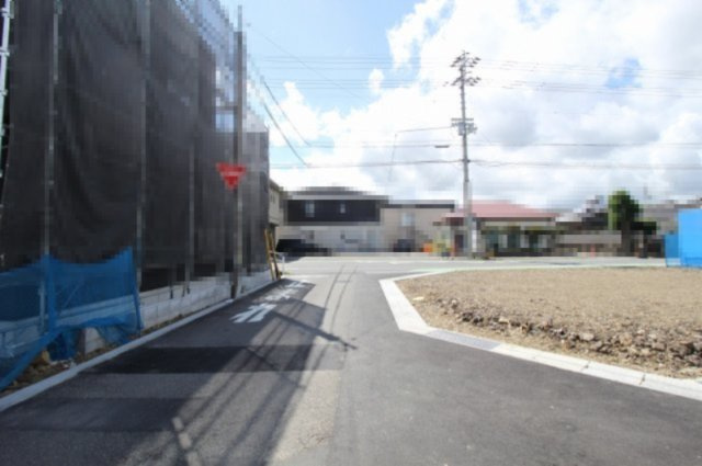 鴨部　建築条件付き　売土地　1号地（全8区画）の前面道路含む現地写真