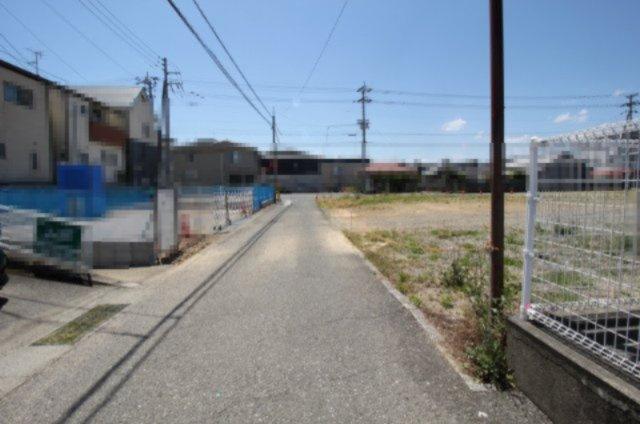 鴨部　建築条件付き　売土地　1号地（全8区画）の前面道路含む現地写真