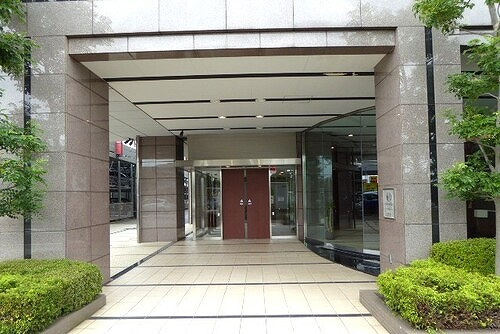 ライオンズ守谷駅前プレミアムのエントランス|エントランス外観
