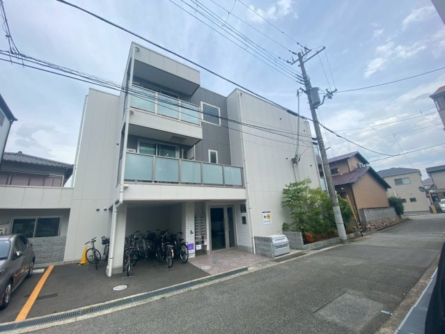 AILE小林