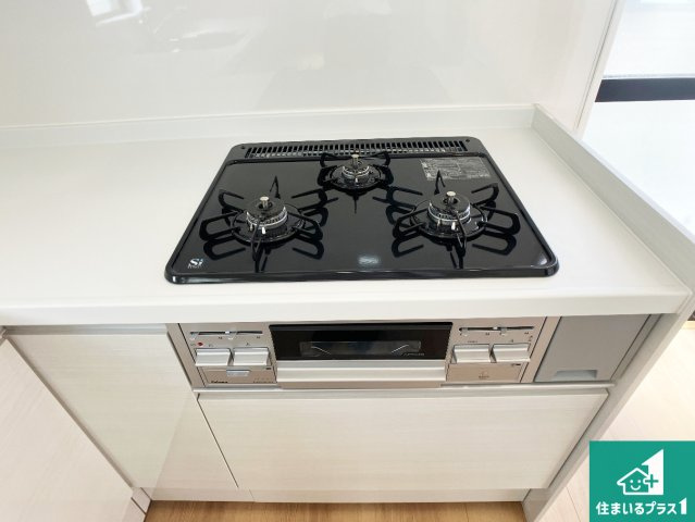 明石市田町　中古一戸建ての設備|３口あるので、まとめて料理をする時も大活躍！