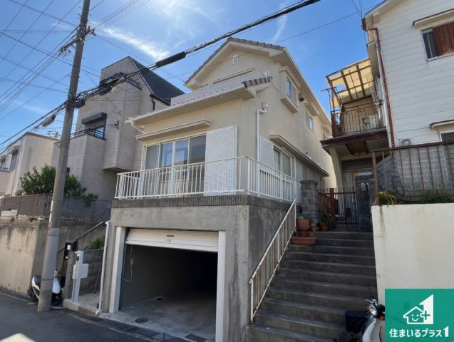 明石市東山町　中古一戸建ての外観|周辺は落ち着いた街並みの住宅地！子育てがしやすい住環境です！