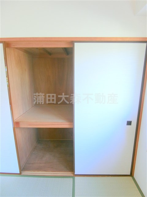 多摩リバビューマンションの収納|収納　押入