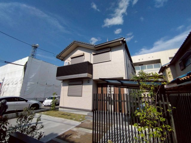 YOUR MAISON上本町の外観