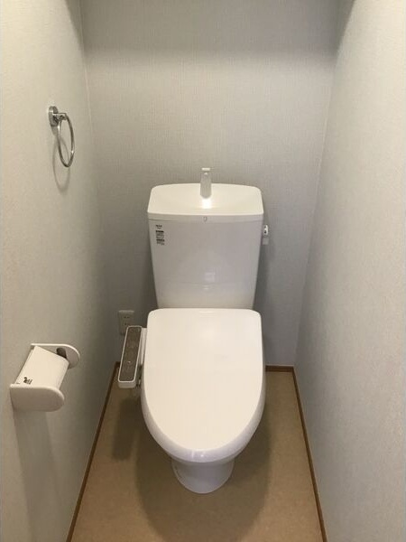 パークサイドテラスのトイレ|落ち着いた色調のトイレです