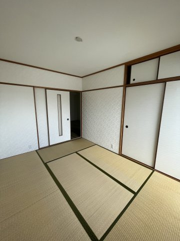 上祇園ハイツの和室