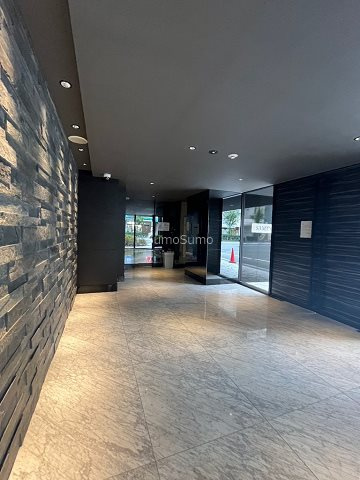 サムティ難波VIVOのロビー