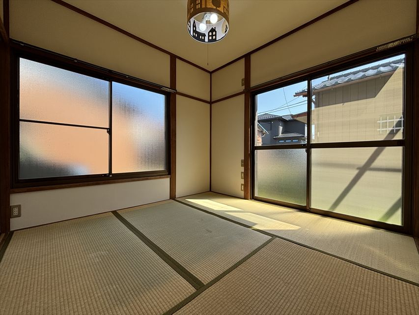 本田５丁目貸家　D棟の和室|日本らしい落ち着いた雰囲気の和室です